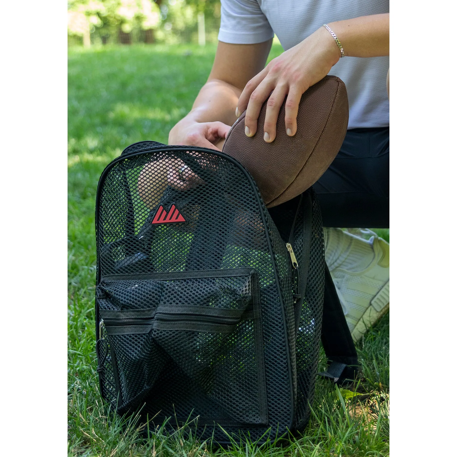 Bulk Premium 17 Inch Mesh Backpack