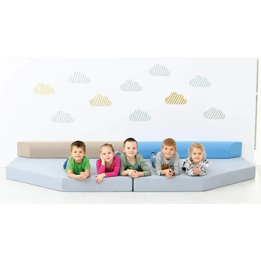 Corner mattresses with backrests