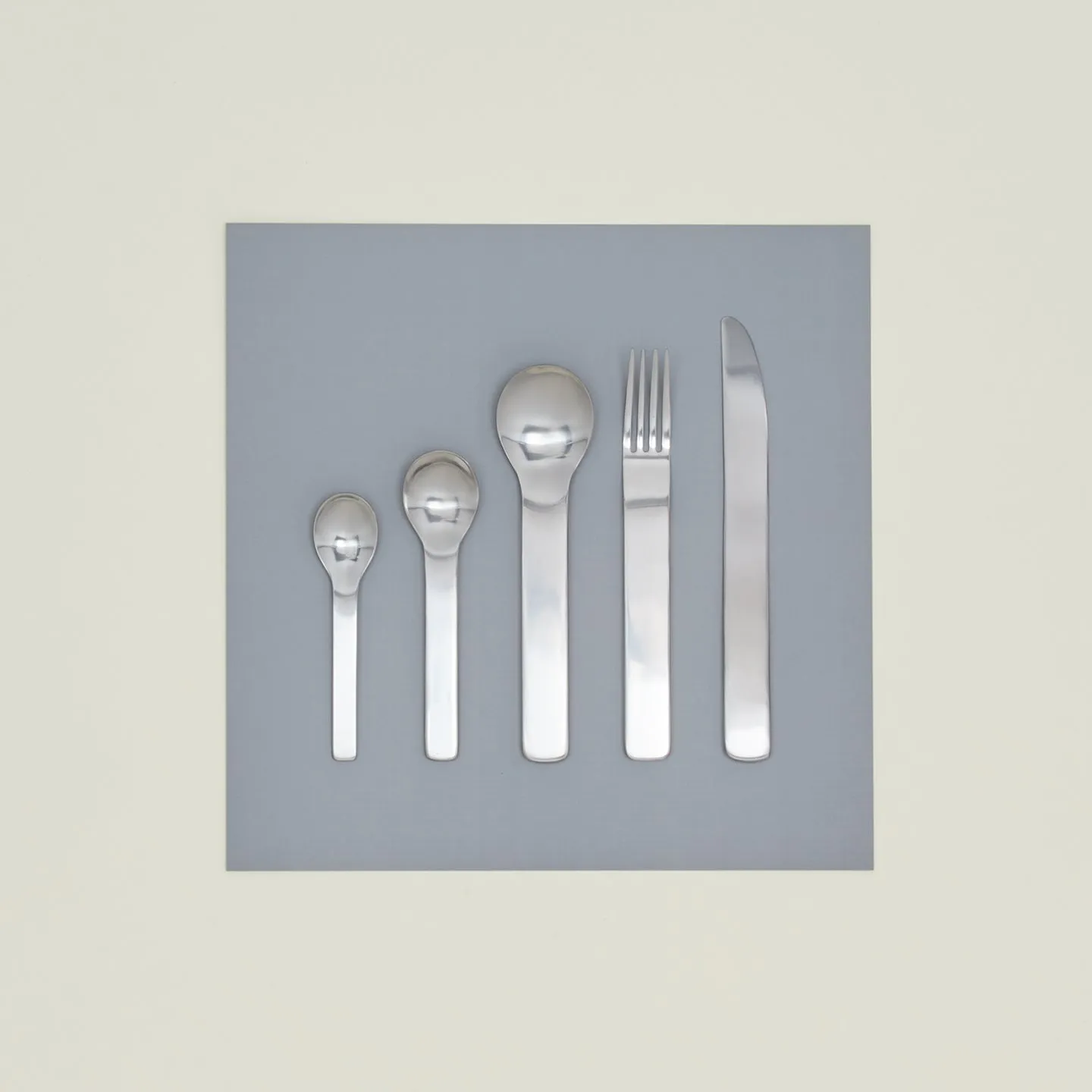 Modernist Tabletop Bundle - Light Grey Napkin